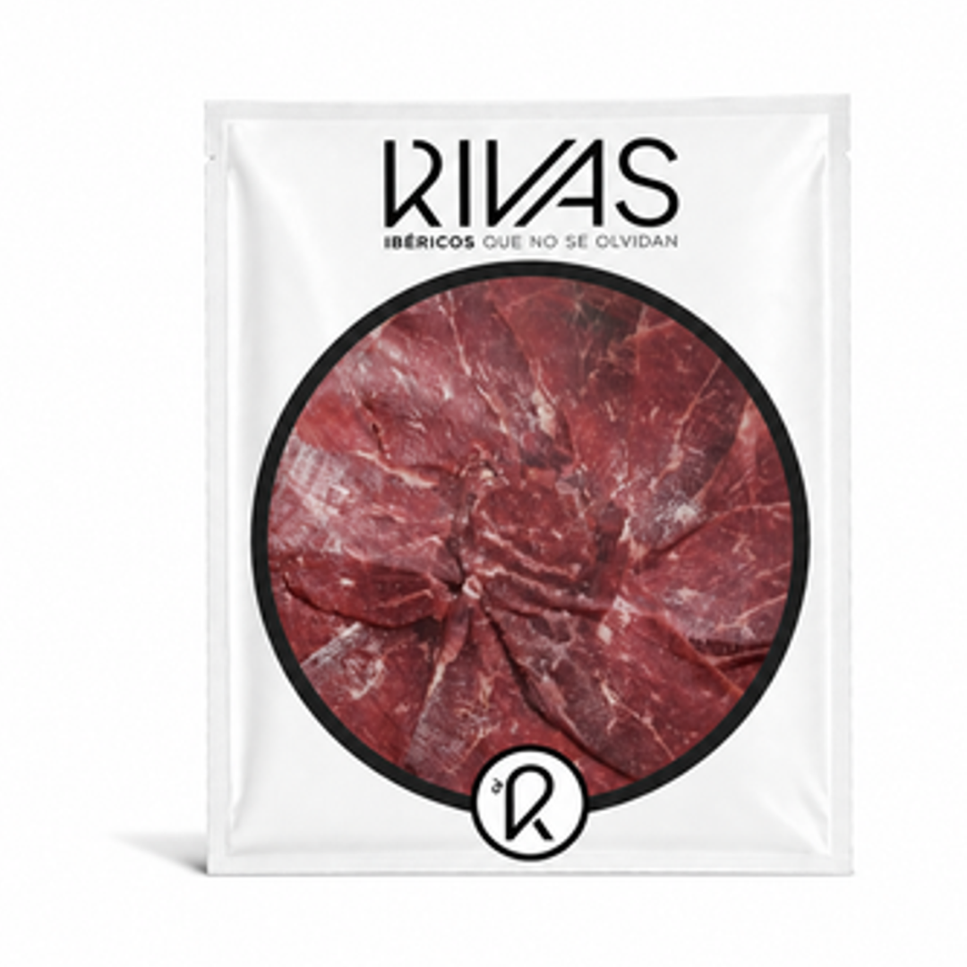 CECINA VACA PREMIUM IGP LONCHEADA PRESENTADA EN PLATO